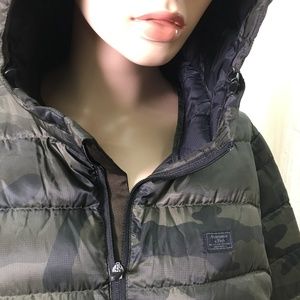 S Womens Abercrombie and Fitch Puffer Camo Coat